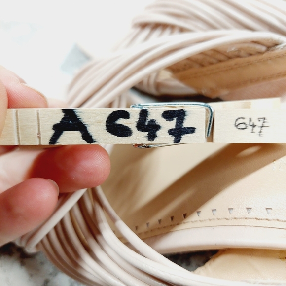 NEW Adrienne Vittadini Annalee Cream Summer Slip On Block Heel Sandals A647 - Picture 12 of 12